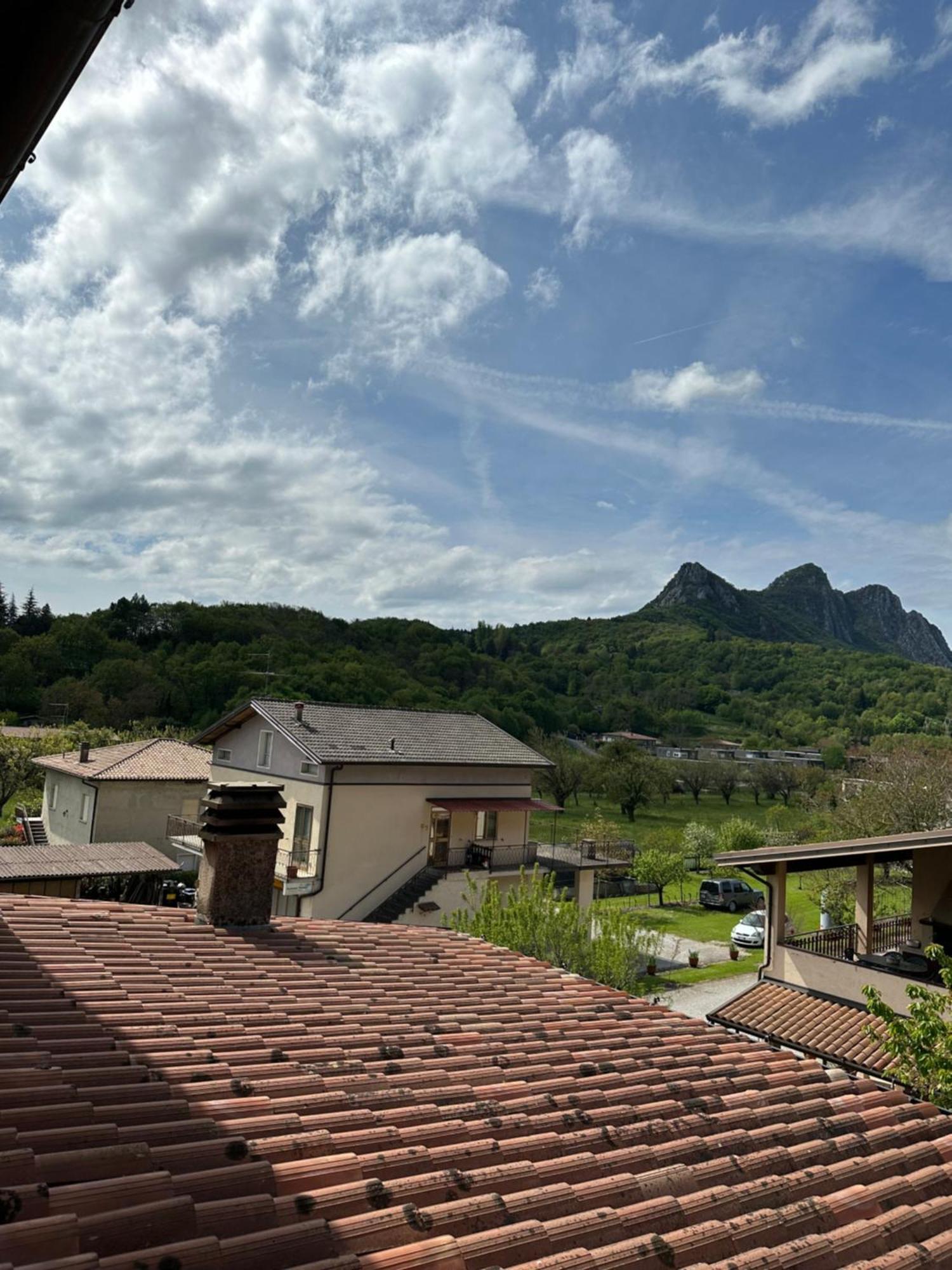 Vesta Apartment Gargnano Bagian luar foto