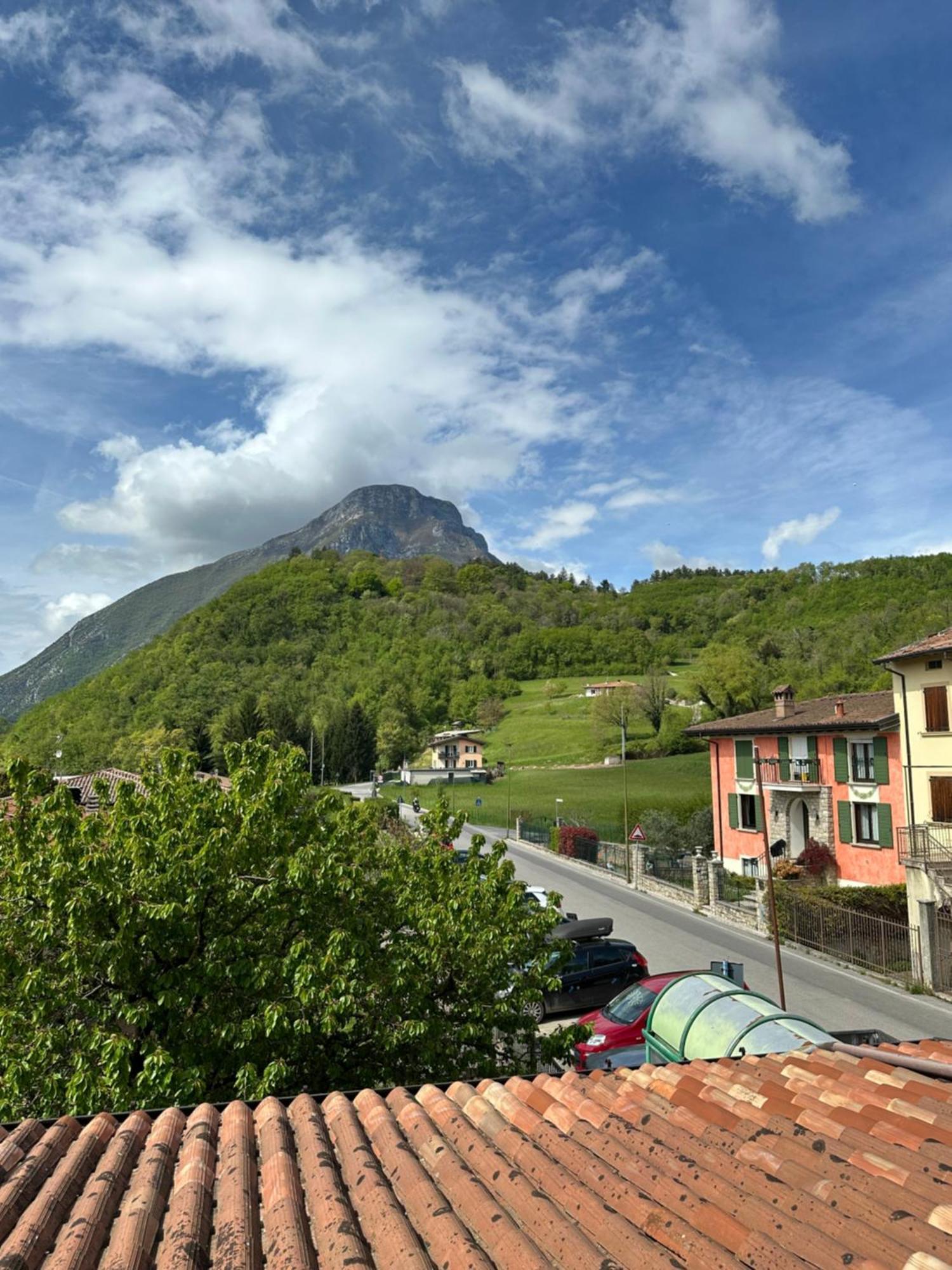 Vesta Apartment Gargnano Bagian luar foto
